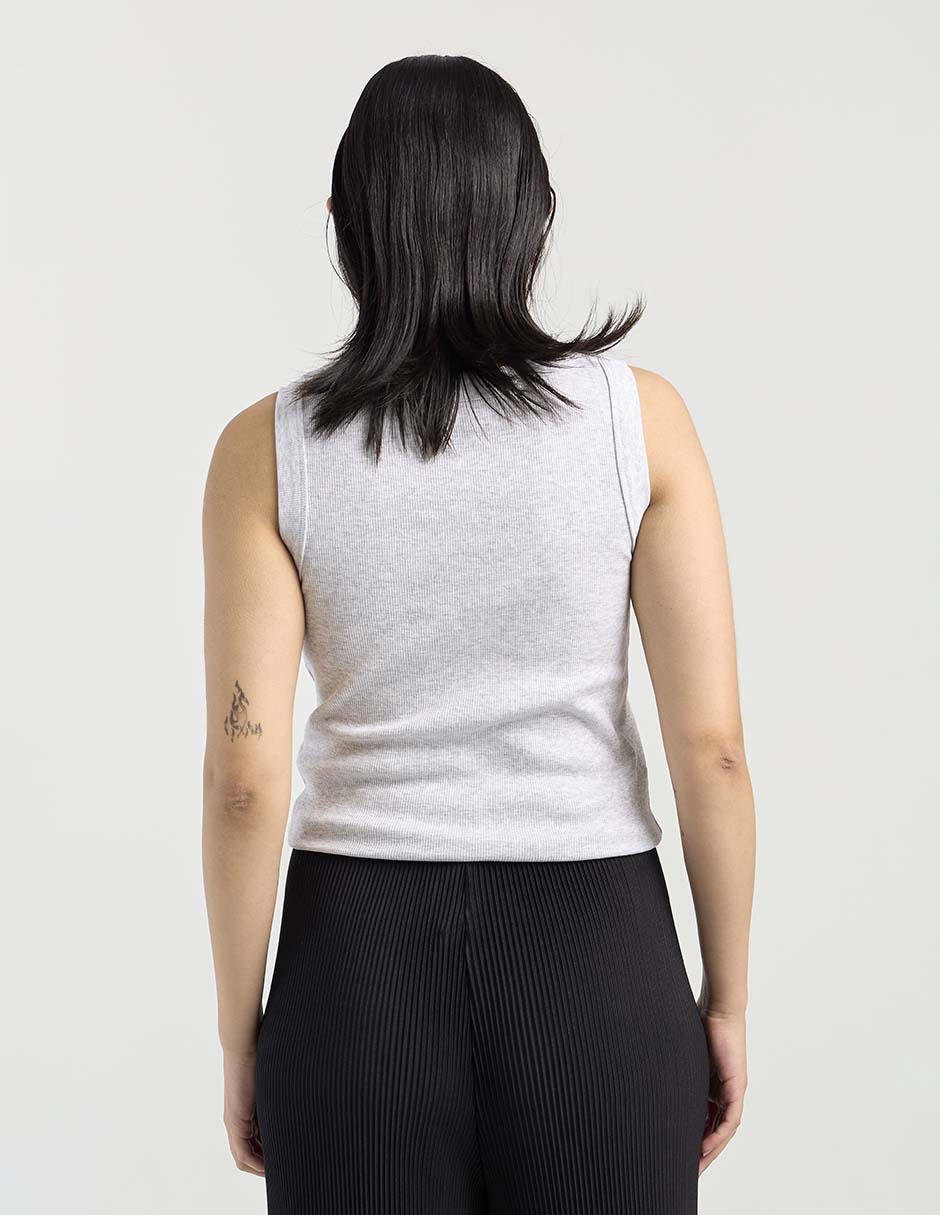 Playera cuello redondo mujer 6