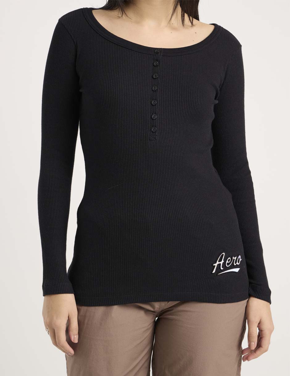 Playera manga corta cuello henley mujer 6