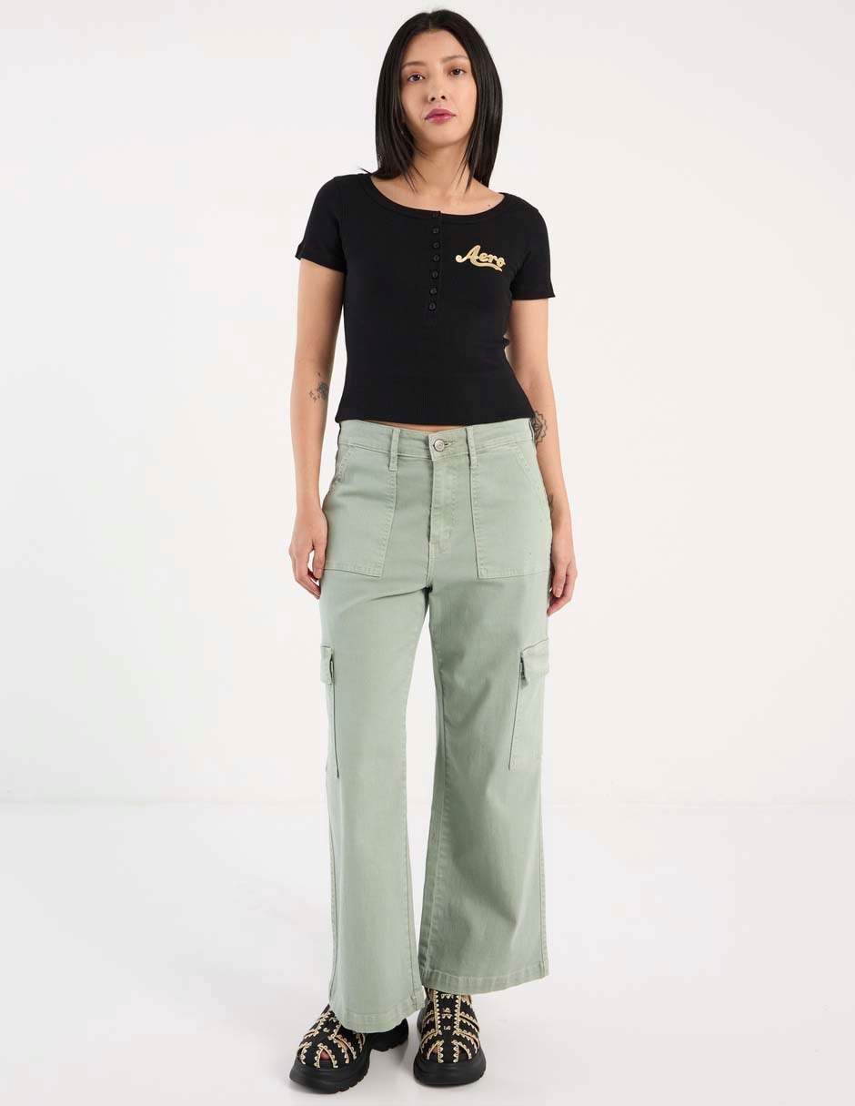 Playera manga corta cuello henley mujer 3