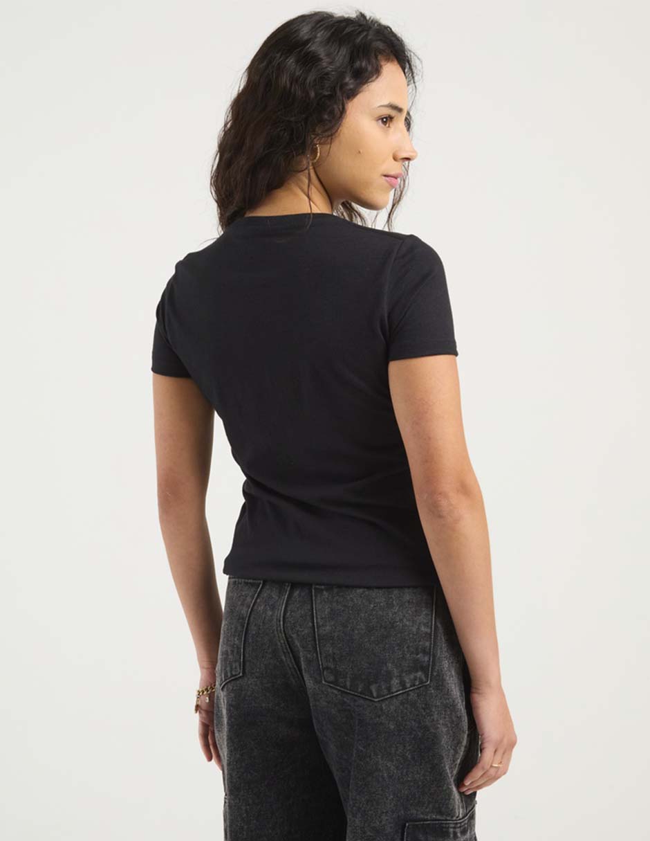 Playera manga corta cuello redondo mujer 6