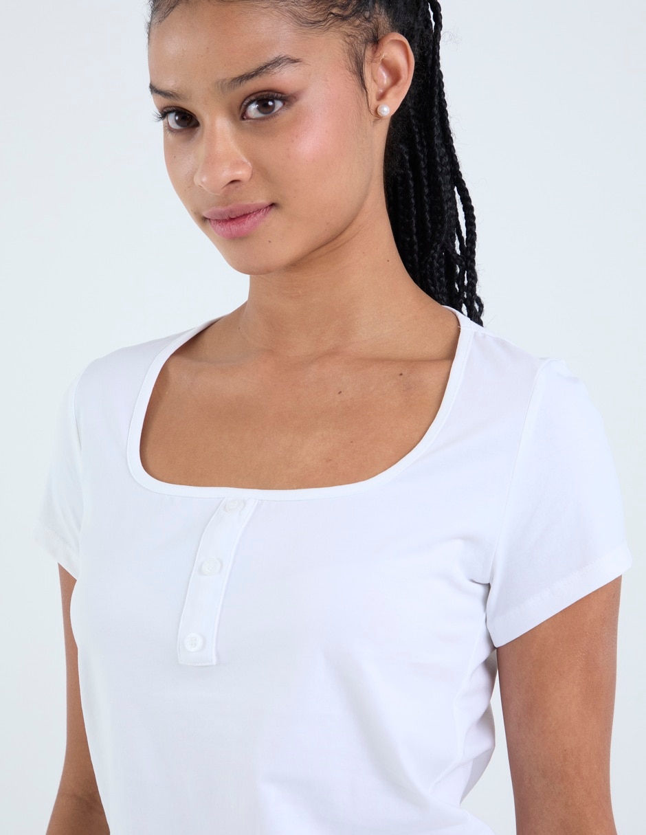 Playera manga corta cuello cuadrado mujer 4