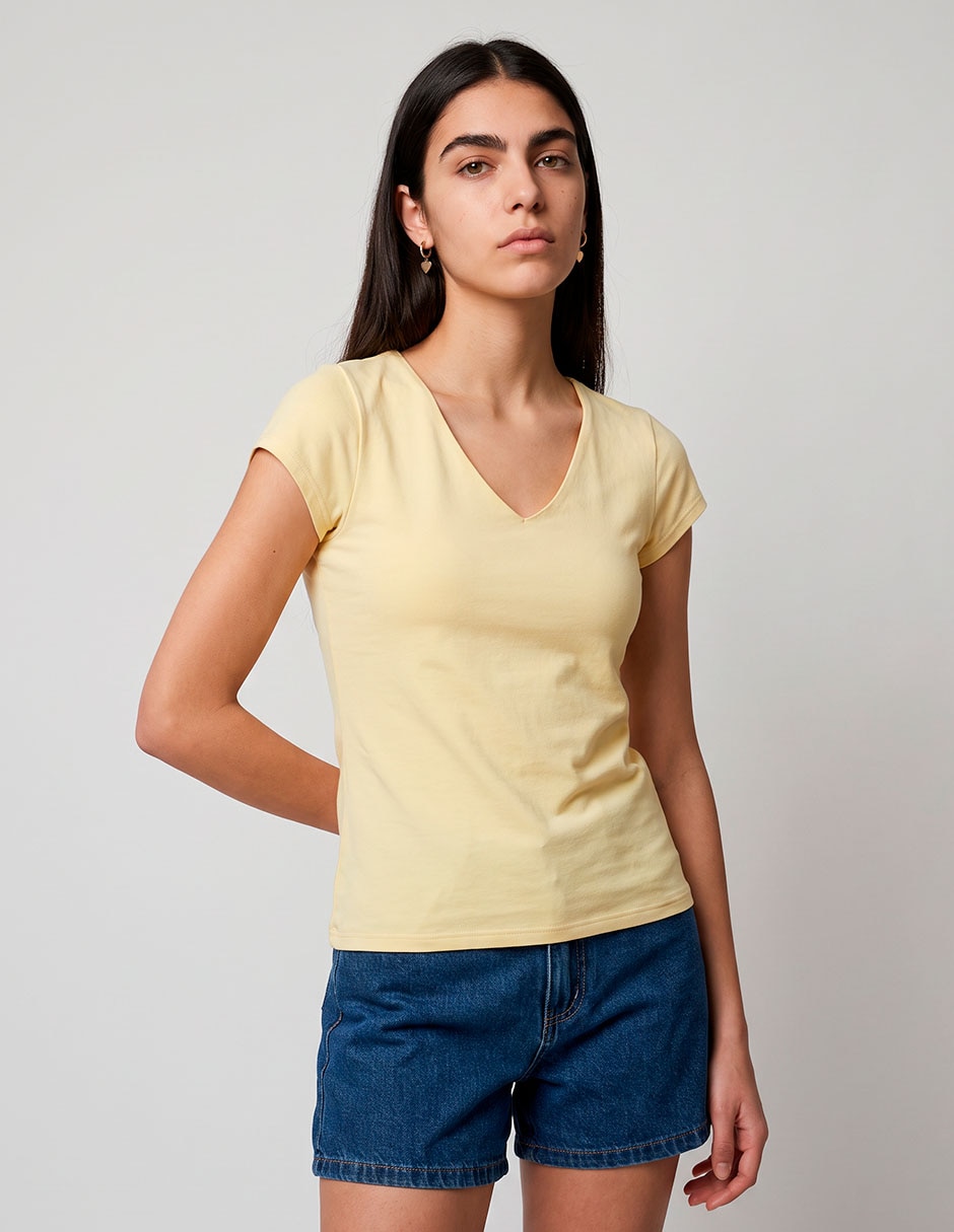 Playera manga corta cuello v para mujer Playera manga corta cuello v para mujer