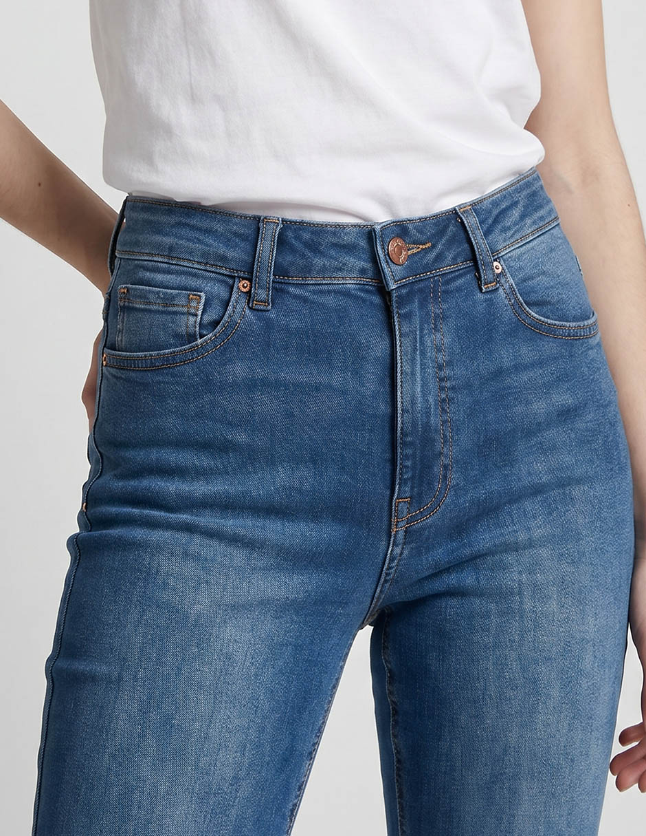 Jeans acampanado cintura alta para mujer 3