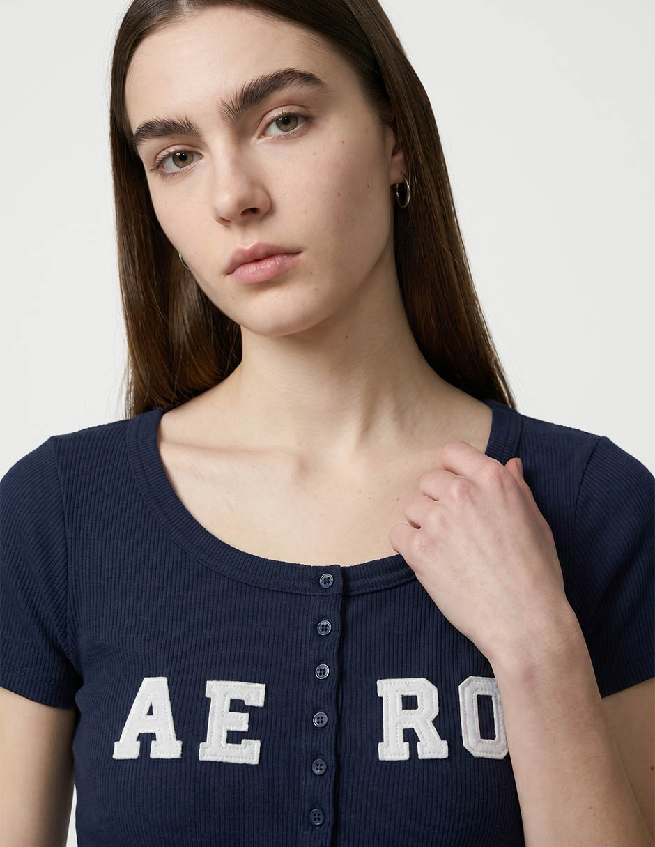 Playera manga corta aero cuello redondo para mujer