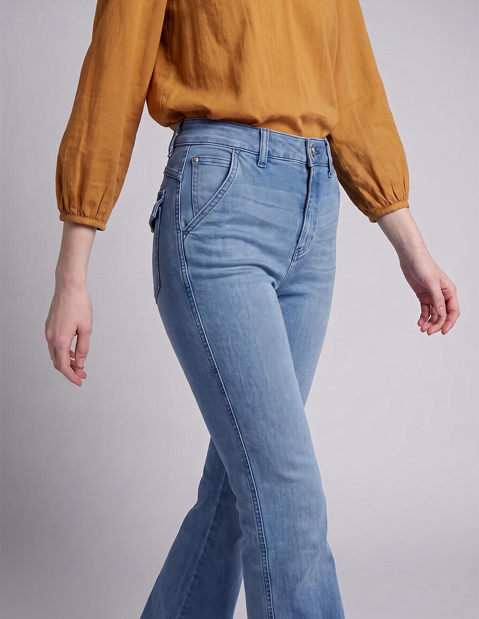 Jeans flare a la cintura para mujer 2